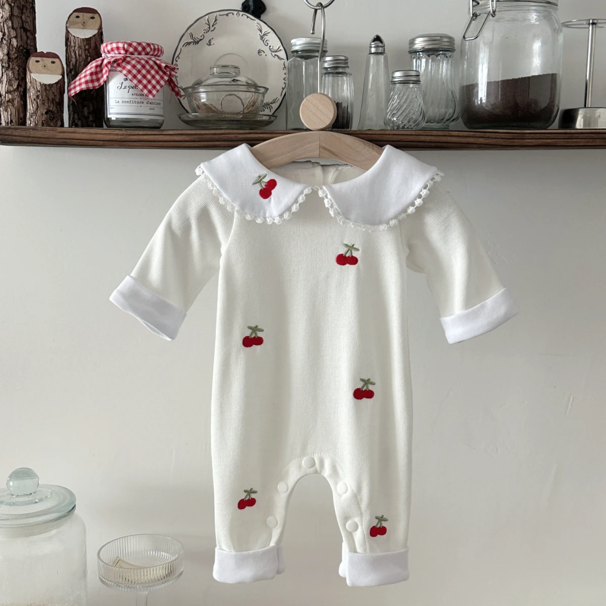 スイートチェリー刺繍ベビーロンパース春秋ピーターパン襟長袖柔 - Baby Nursery Embroidery のレビューと価格